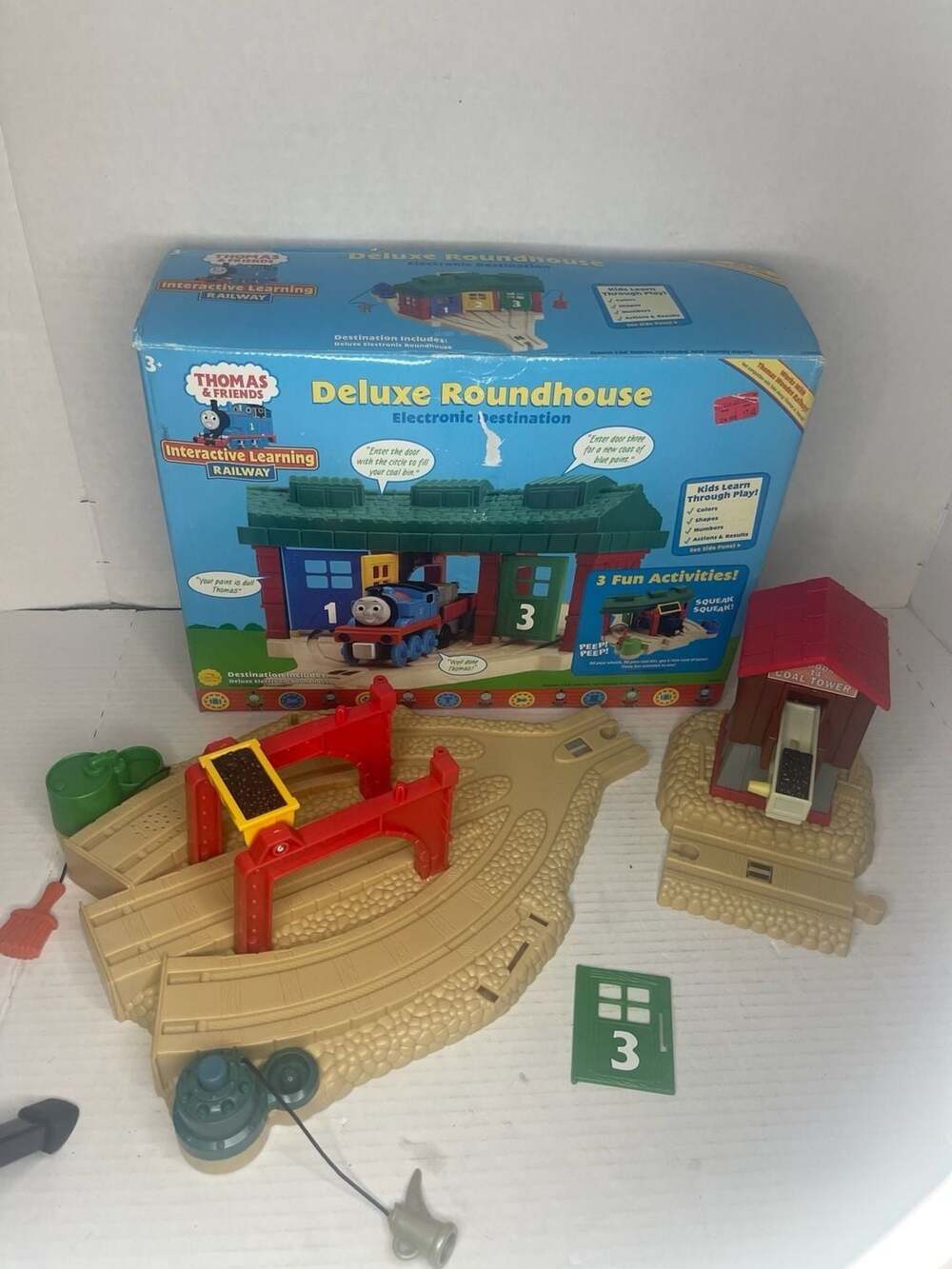 Thomas & Friends 2004 Interactive Learning Railway Deluxe Roundhouse Incomplete